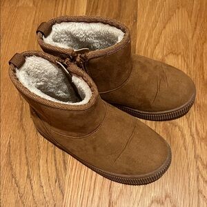 Cat & Jack brown boots